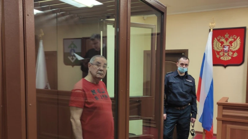 Отца оппозиционера Ивана Жданова приговорили к трём годам колонии