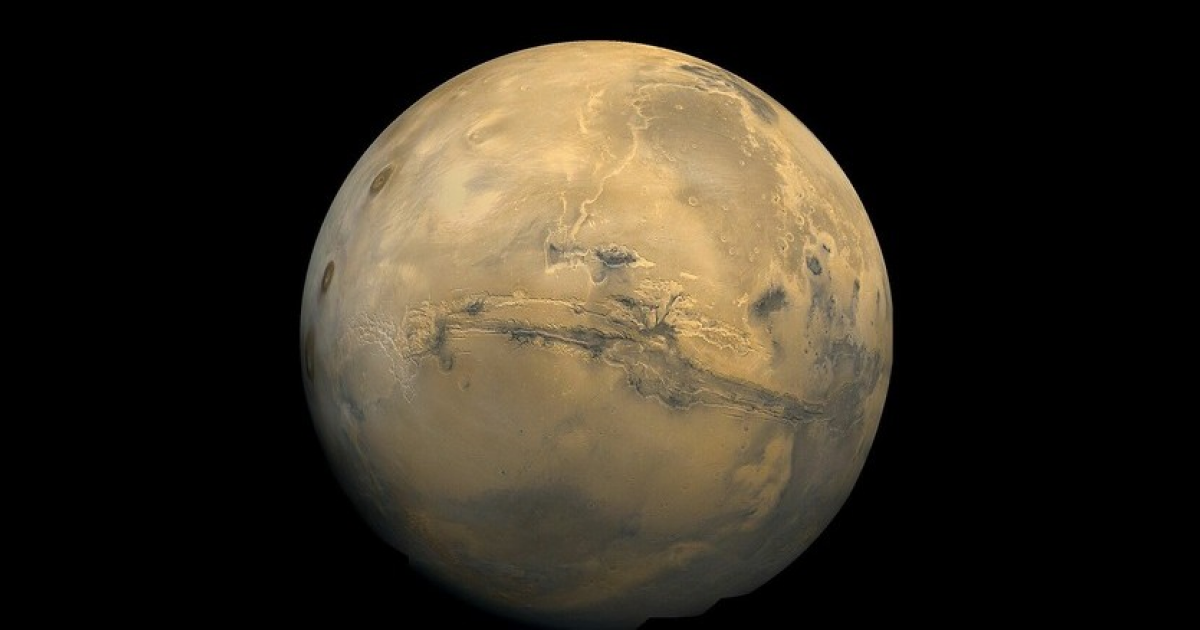 Оценка скорости сокращения марсианских суток с помощью InSight