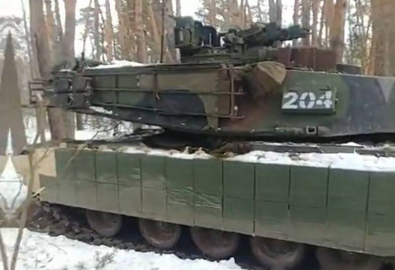 Американский «Абрамс» ВСУ оснастили динамической защитой ARAT-1