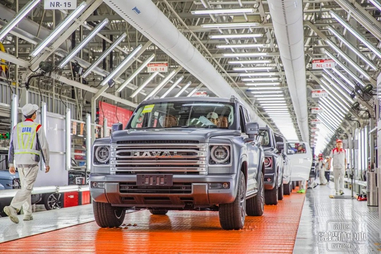 Стартовало производство новейшего Haval H9. Этот рамный внедорожник скоро официально появится в России