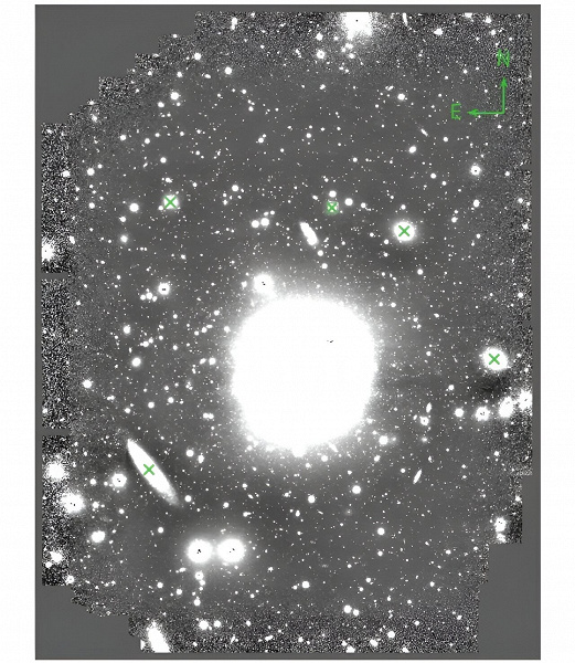 Астрономы обнаружили 3818 кандидатов на шаровые скопления в галактике NGC 4696