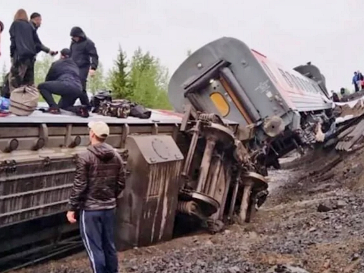 В Коми поезд потерпел крушение: число пострадавших увеличилось до 70 человек