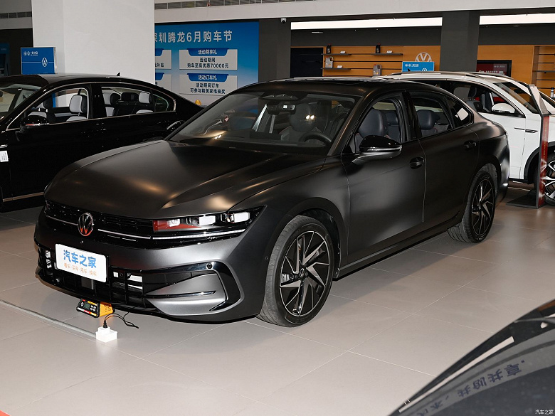 Новейший Volkswagen Magotan появился у дилеров в Китае. Живые фото