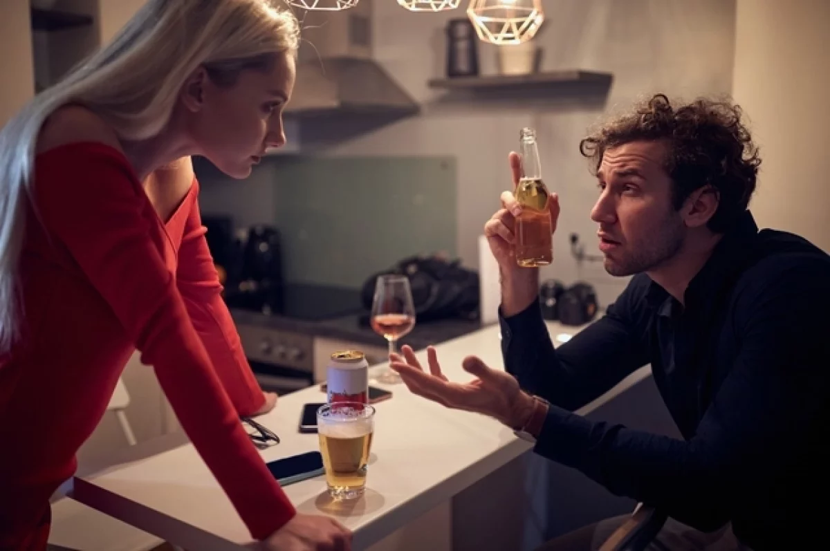 Нарколог объяснил можно ли вылечить алкоголизм любовью