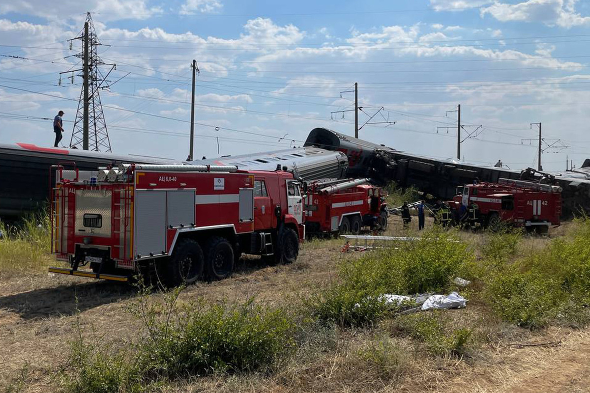 Критическую роль в сходе поезда в Волгограде сыграло отсутствие шлагбаумов