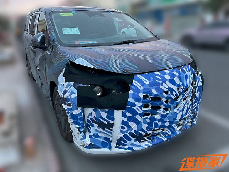 Аналоги BYD Toyota Alphard и Lexus LM уже на подходе. Гибридный автобус BYD Dynasty будет представлен 30 августа