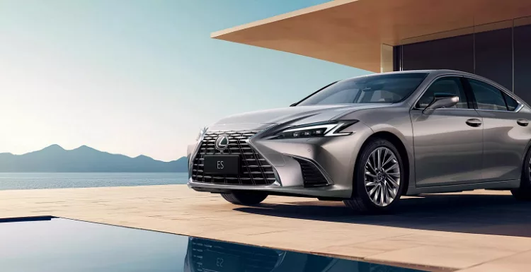 Люксовая версия Toyota Camry стала еще лучше: представлен Lexus ES 2026