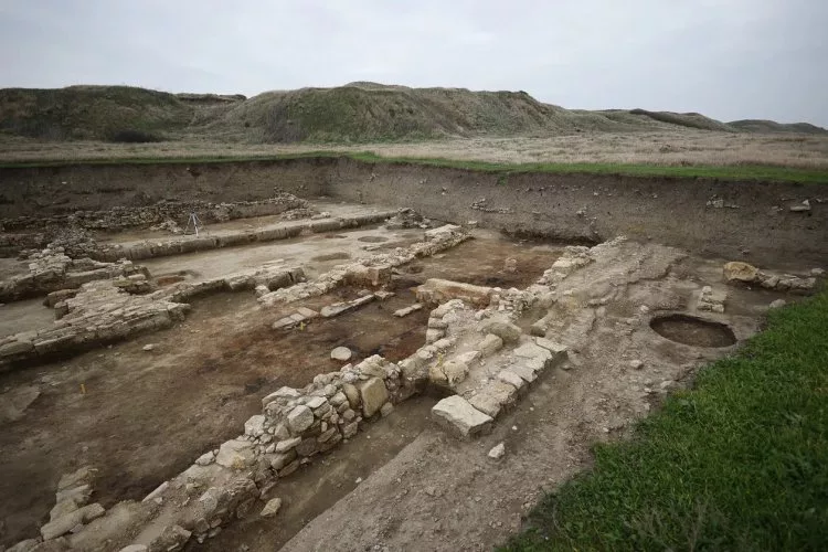 Одну из древнейших в мире синагог исследовали в Фанагории